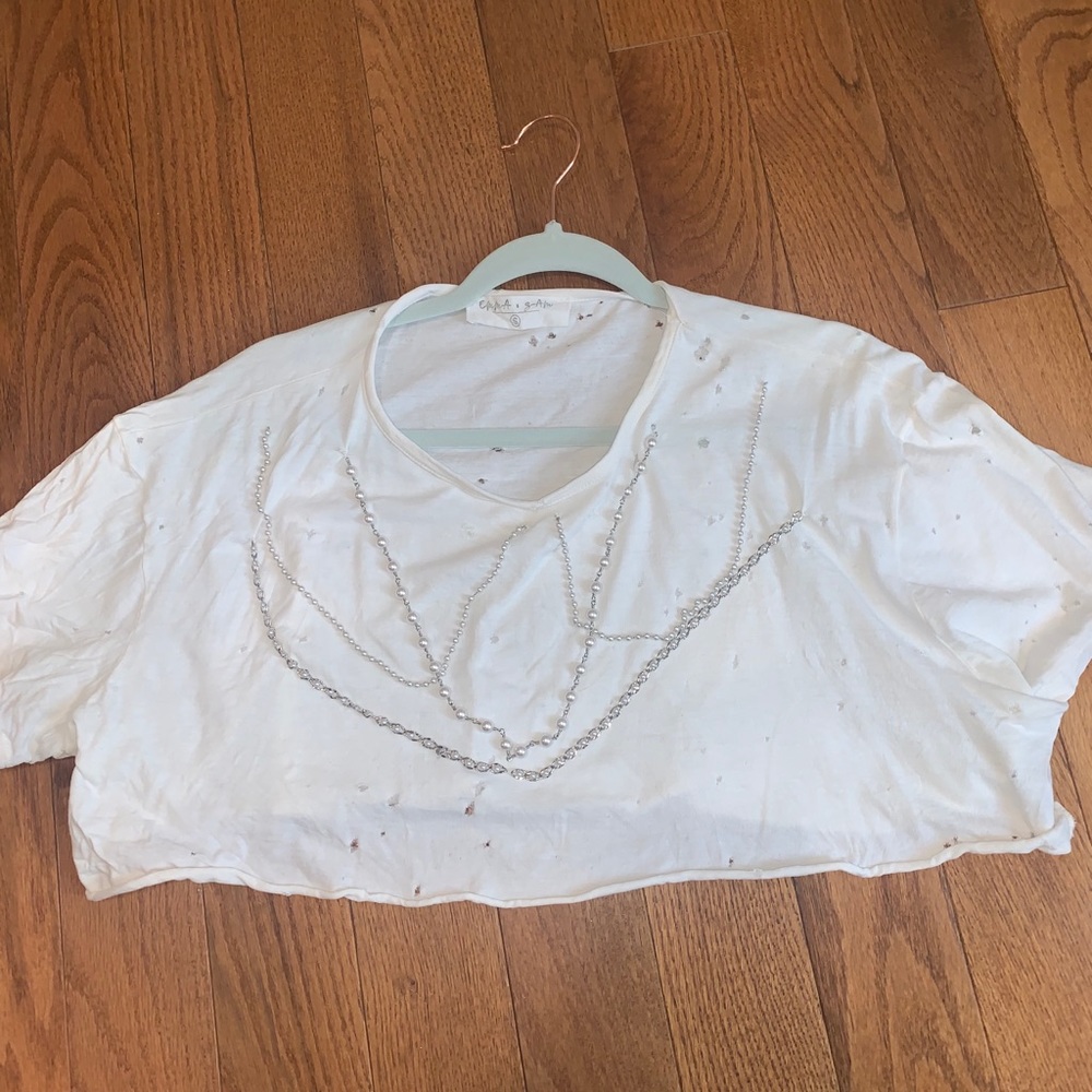 LF Stores Emma & Sam White crop top with chains